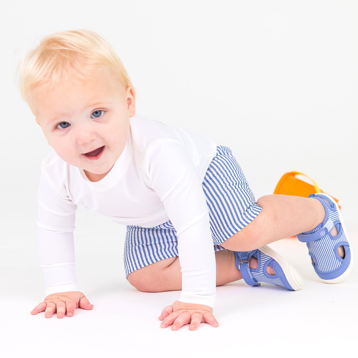 stride-rite-360-x-rufflebutts-wave-sneaker-sandal-littlekid-blue__Blue_10