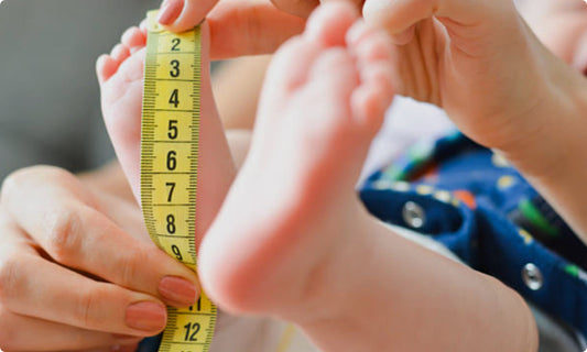 Instructions for how to measure your child's foot size
