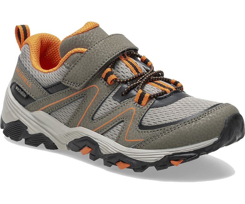 Trail Quest Sneaker