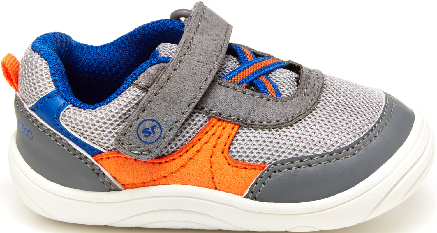 11 Baby Walking Shoes That Offer Style and Support