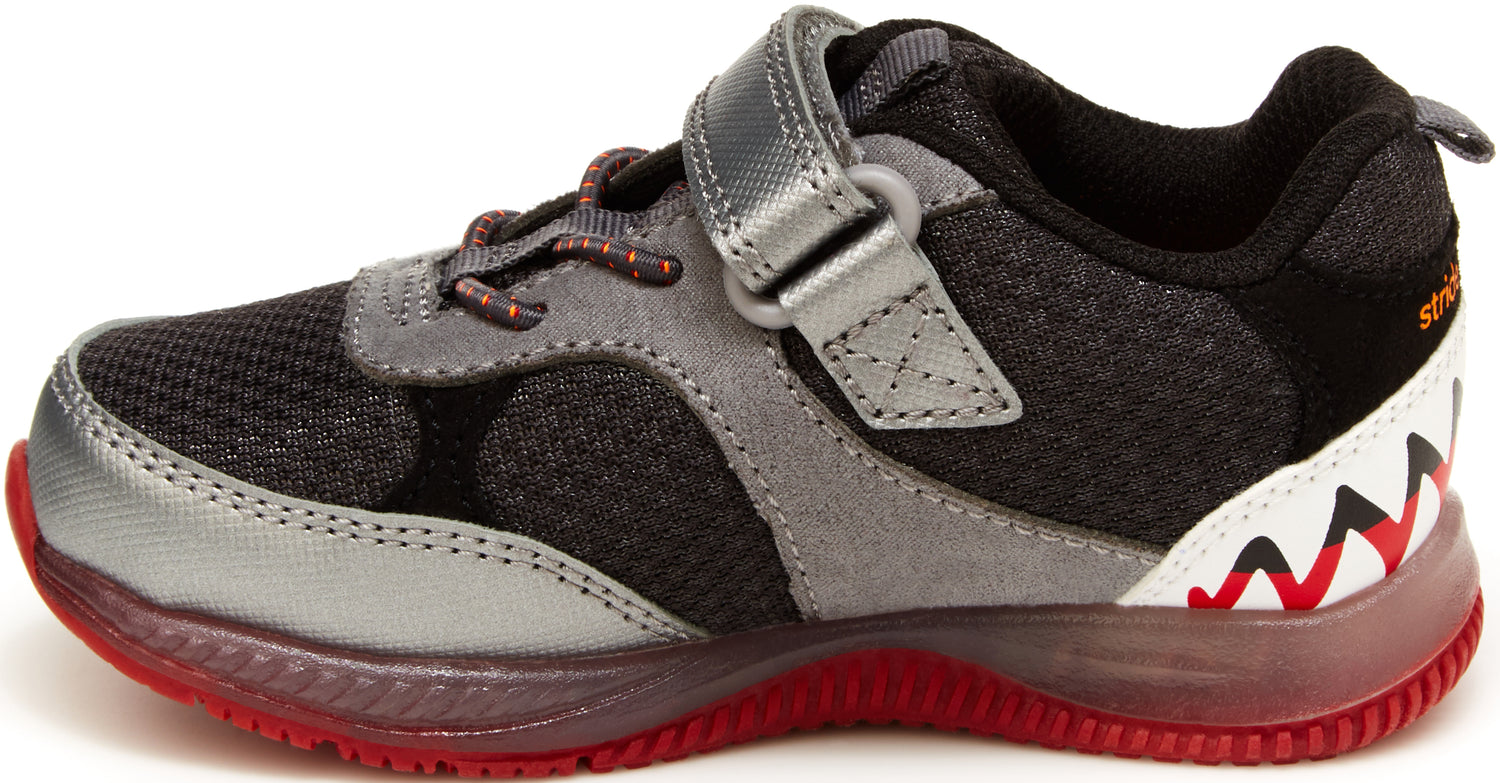 Pierce Sneaker