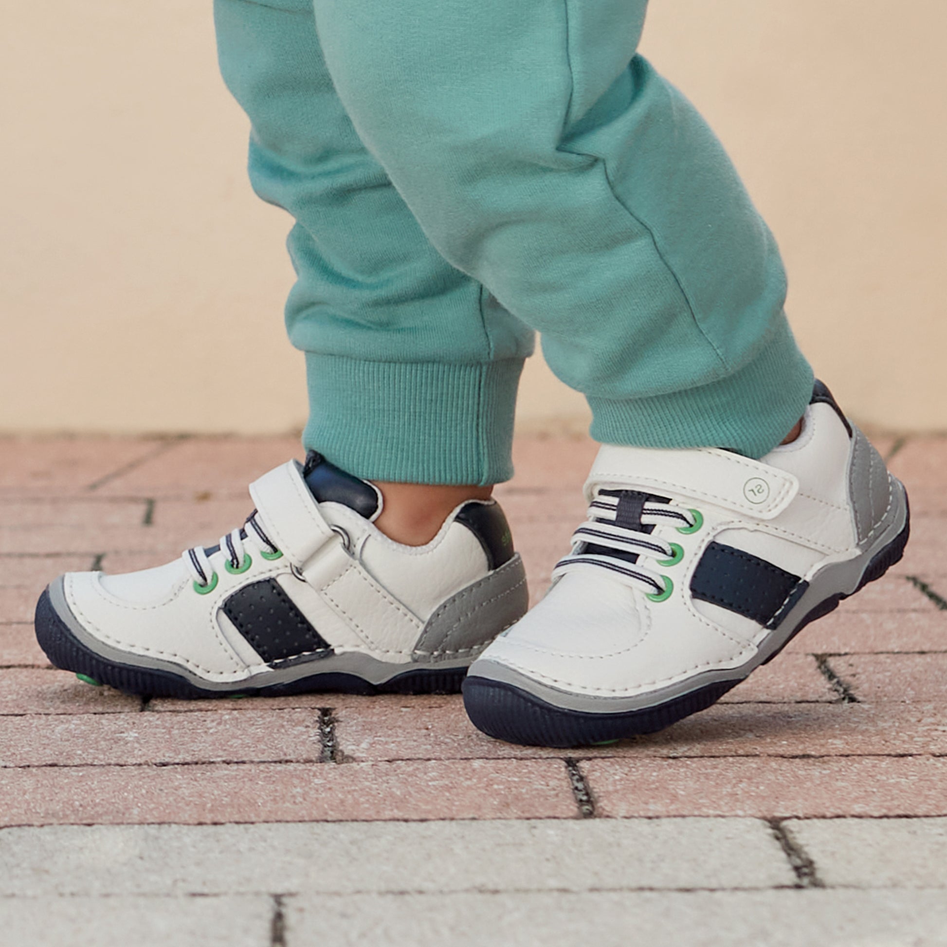 srtech-wes-sneaker-littlekid-white__White_9