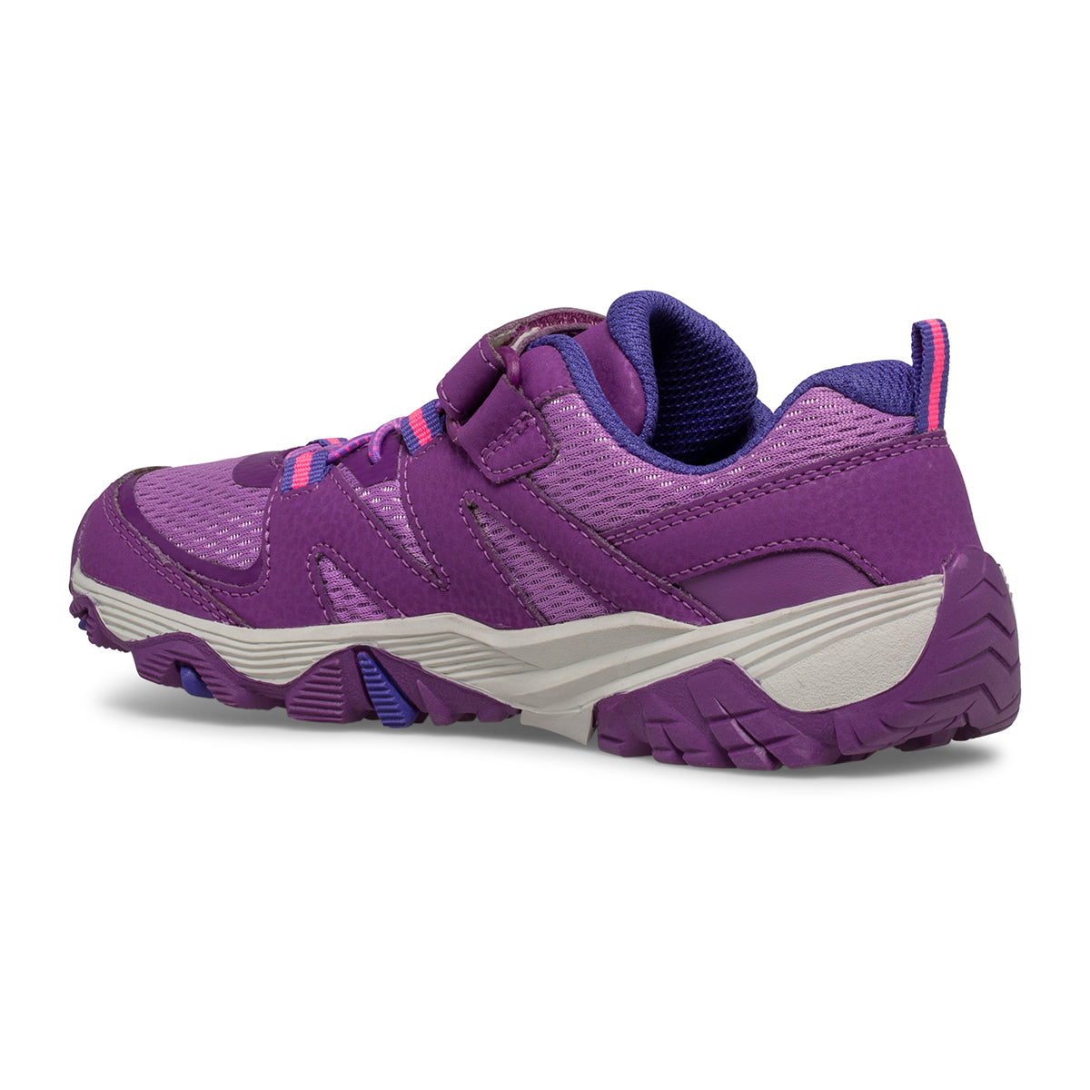 Trail Quest Sneaker