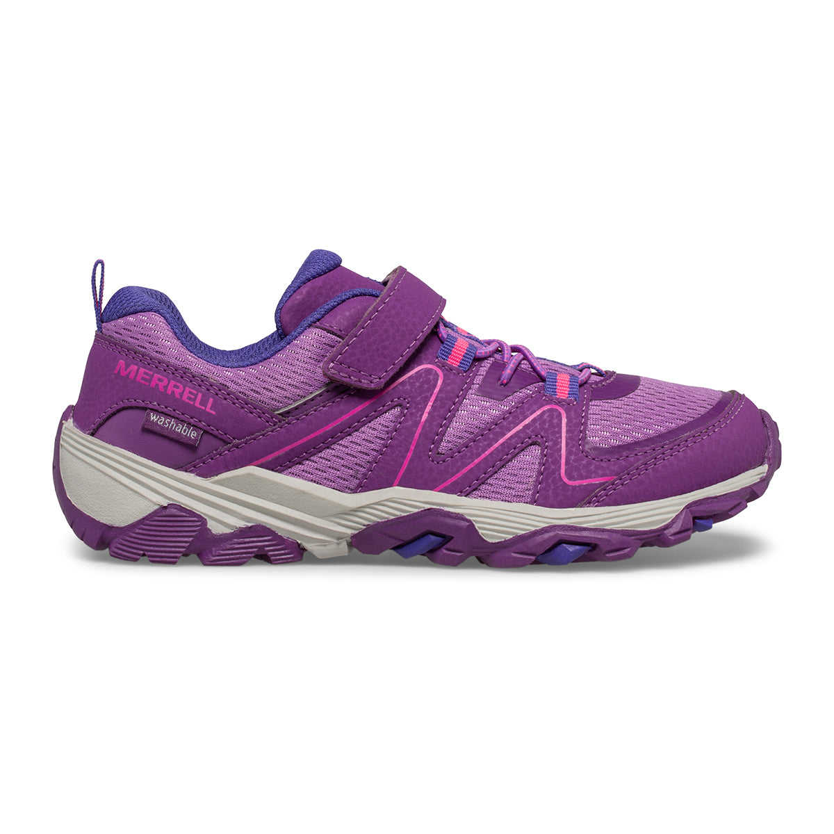 Trail Quest Sneaker