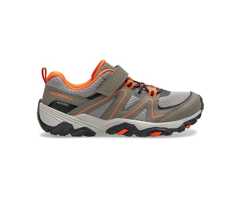 Trail Quest Sneaker