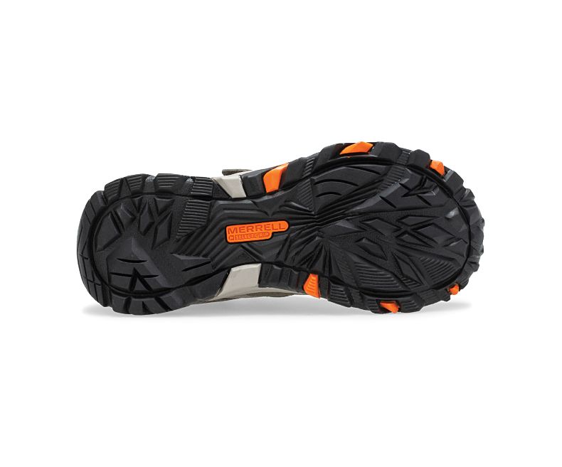 Trail Quest Sneaker